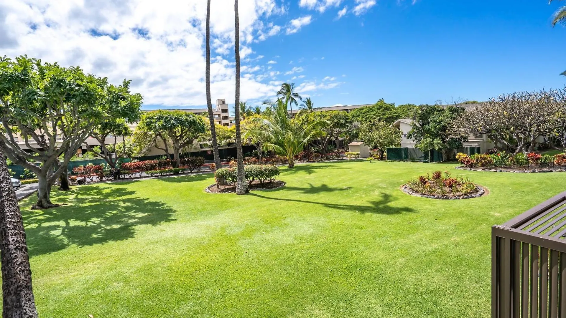 Kihei Akahi By Coldwell Banker Island Vacations Apartment Wailea