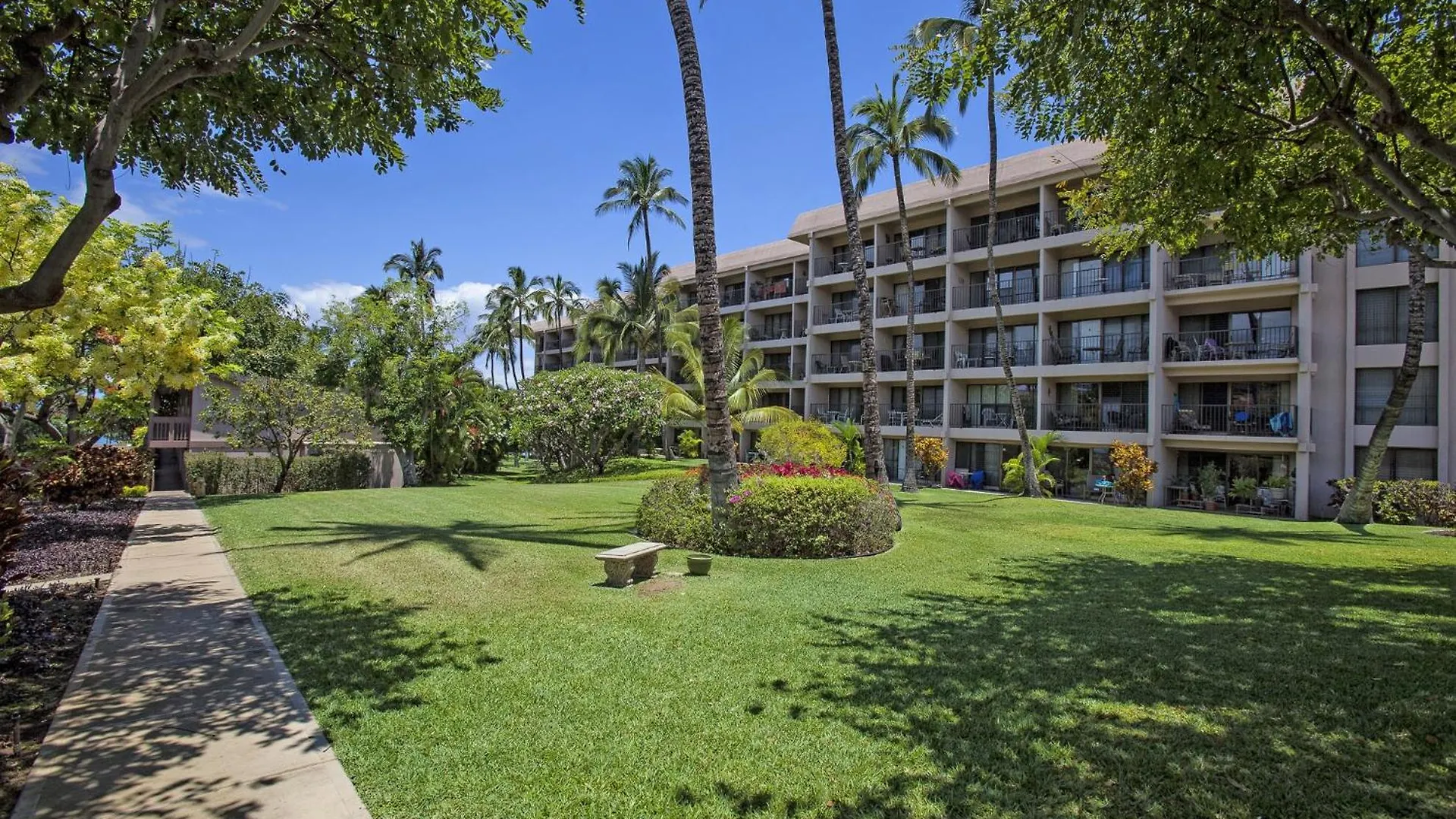 Kihei Akahi By Coldwell Banker Island Vacations Apartment Wailea