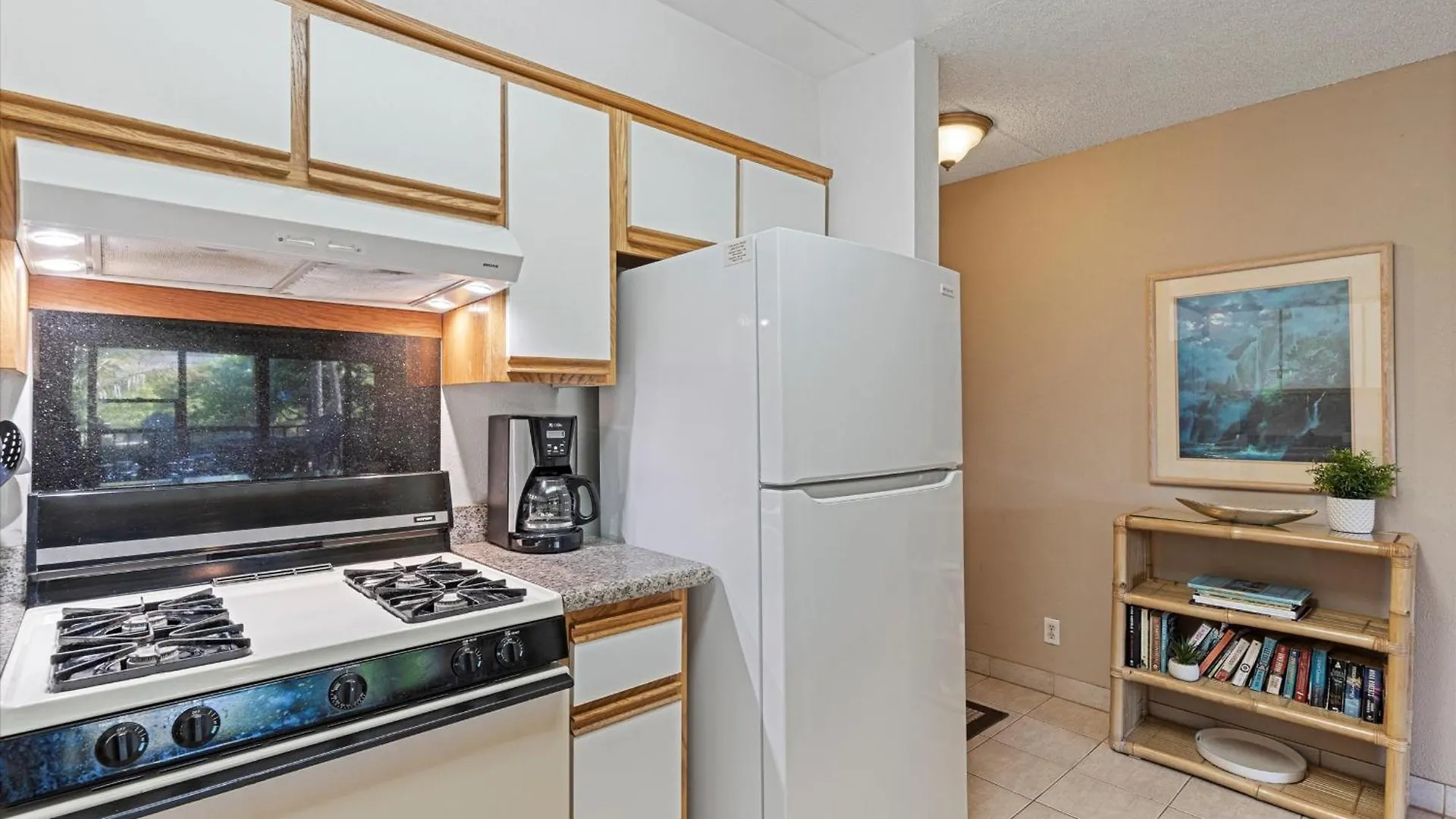 Kihei Akahi By Coldwell Banker Island Vacations Apartment Wailea